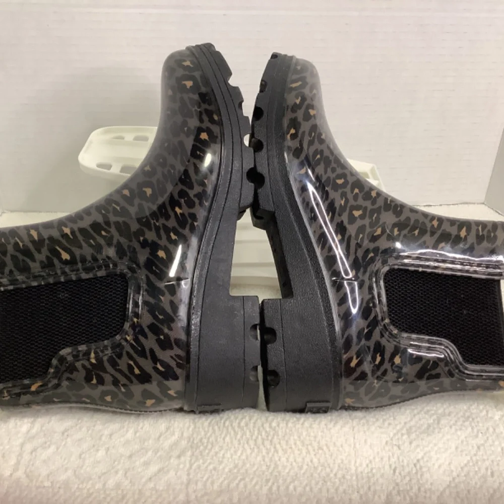 EUC Ocean + Coast Leopard rain boots‎ booties ankle faux fur